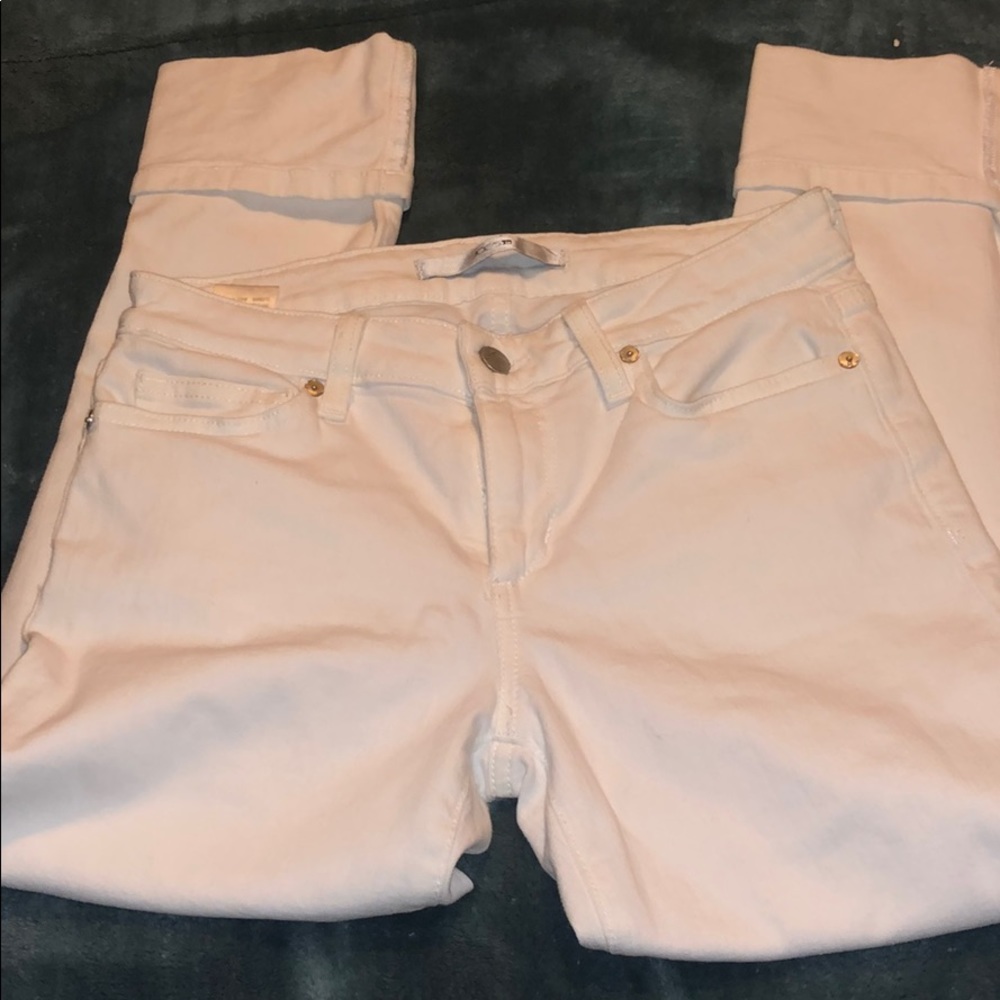 Joe’s white jean Capri pants